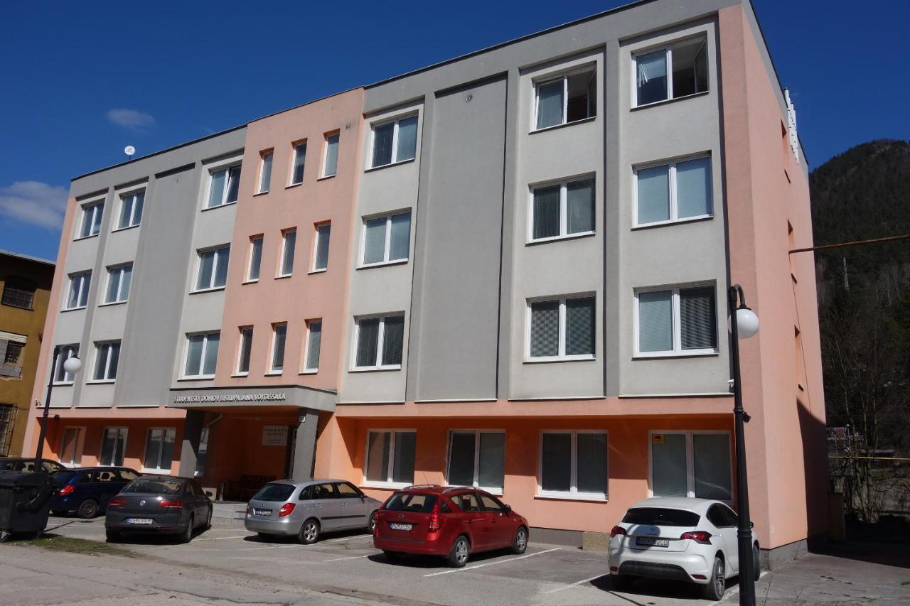 Apartmany Alzuz Ружомберок Екстер'єр фото